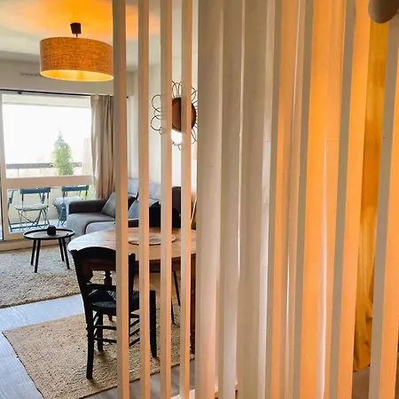 Aux Flots Bleus Avec Balcon Et Vue Sur Mer Trouville-sur-Mer Exterior photo